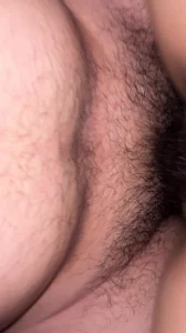 射在阴唇上然后在沾满精液插到逼里